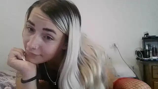 Oral and cam2cam: Watch as these experienced broadcasters uncover their stunning attire and curvy physiques on camera!