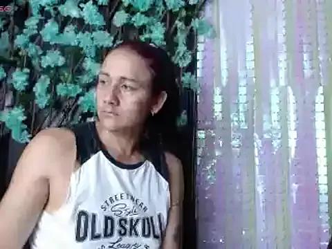 darling_hott from StripChat is Freechat
