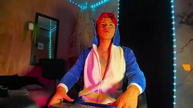 daveel_hot from StripChat is Freechat