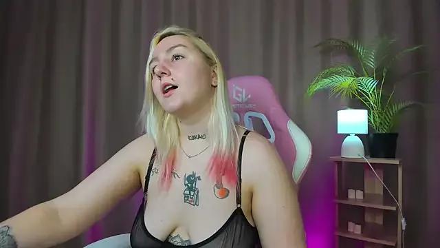 Debbie_Taylor from StripChat