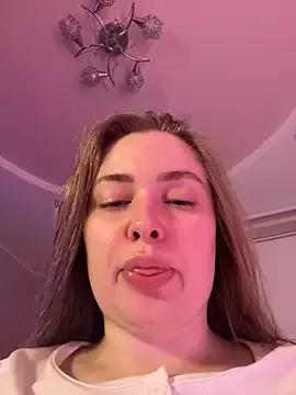 DeniMilkyyyyy from StripChat is Freechat
