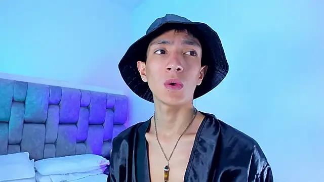 DereckCooperr from StripChat