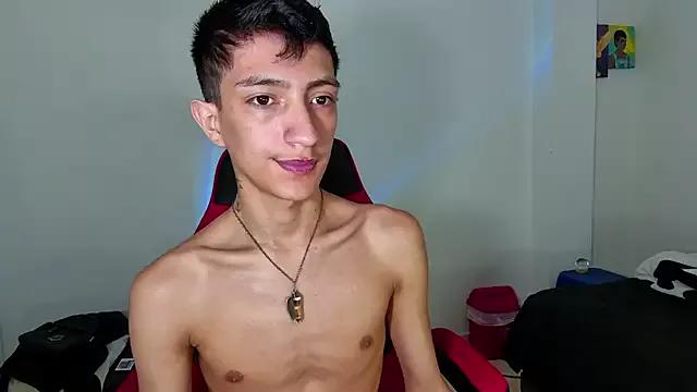 DereckCooperr from StripChat
