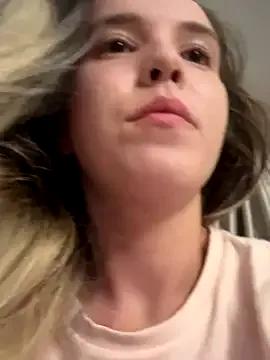 Diamond_lucyy from StripChat is Freechat