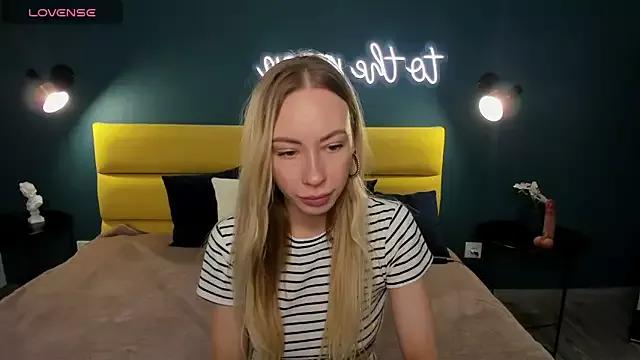 Diana_Garrett webcams show profile image 