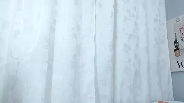 Dianita_bitch from StripChat is Freechat