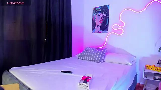 Dilan_and_Mia from StripChat is Freechat