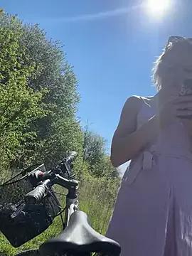 Photos of Dina-Light from StripChat is Freechat