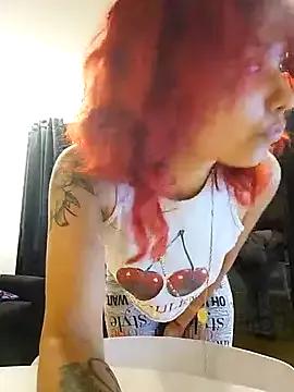Discover our girls online shows and discover the company of countless livestreamers, with stunning shapes, sex toys and more.
