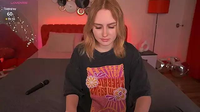 DivineJass from StripChat