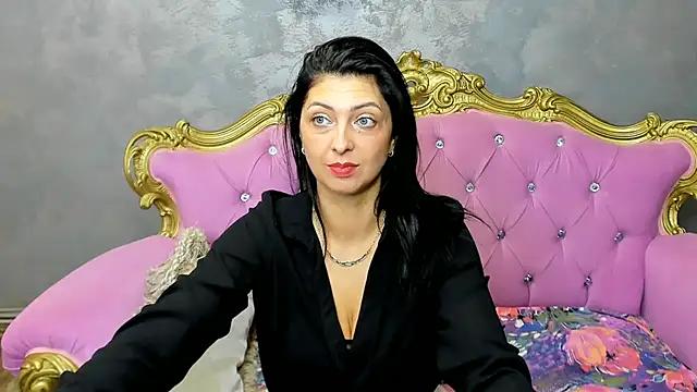 DivinSandra from StripChat