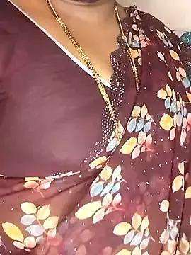 Divyahoty webcams show profile image 
