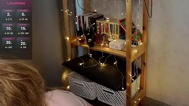Dllqq from StripChat