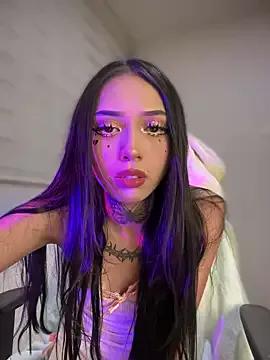 DOLL_ANDY from StripChat