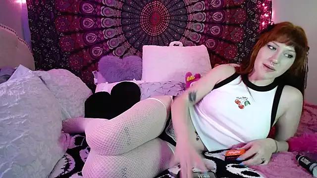 Dolliemarie from StripChat is Freechat