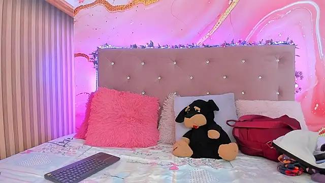 Dolly_reyes_ from StripChat