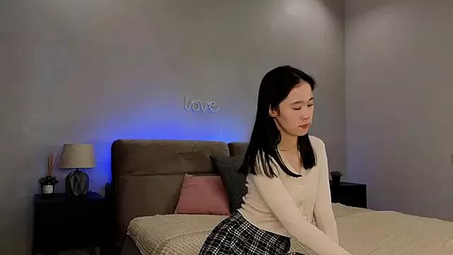 DollyPixel from StripChat is Freechat
