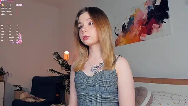 Discover our girls online shows and discover the company of countless livestreamers, with stunning shapes, sex toys and more.