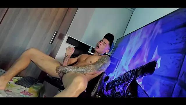 Dominiofit from StripChat is Freechat