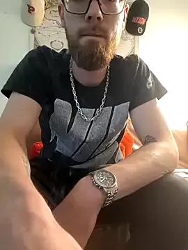 DonMichael from StripChat is Freechat