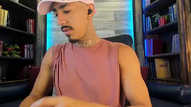 Donovan_Desmond from StripChat is Freechat