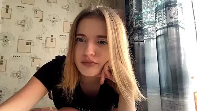 Doom_Kissa from StripChat is Freechat