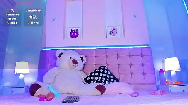 Dorothy_Lane from StripChat