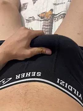 Doyumsuz3131 webcams show profile image 