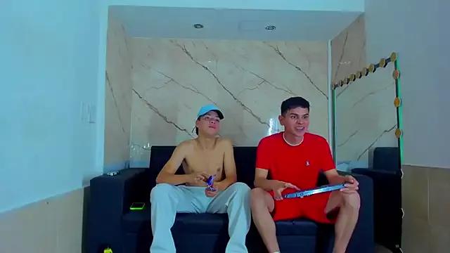 Dreams_Goldens from StripChat is Freechat