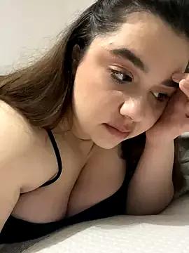 Dreamy_Kitty from StripChat is Freechat