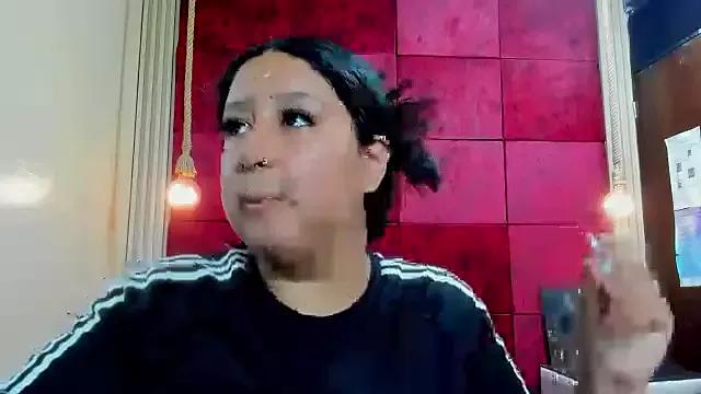 DulcineaSaenz webcams show profile image 