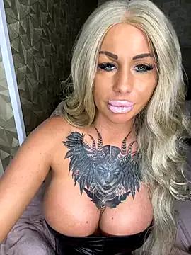 Dutchhbarbie from StripChat is Freechat