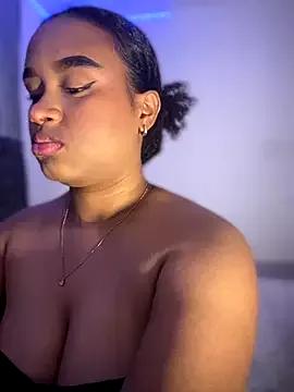 Dyan_adams from StripChat is Freechat