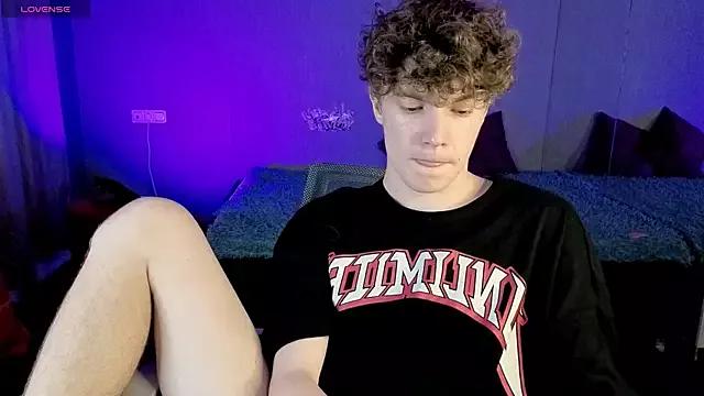 DYLAN__WILSON webcams show profile image 
