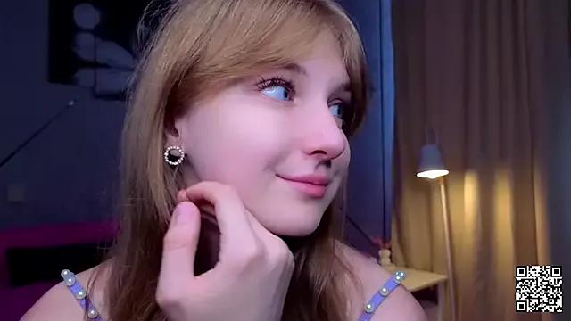 EasterBonney from StripChat is Freechat