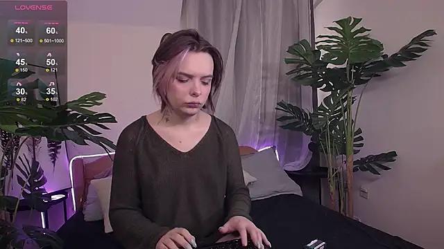 Eden_Heart from StripChat