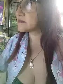 Edged_Hot69 from StripChat