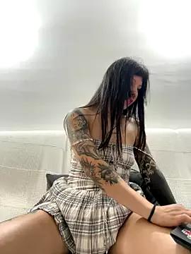 EemaHaruki from StripChat