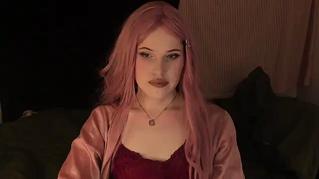 EffieMinki from StripChat