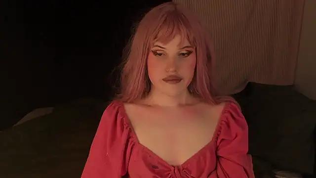 EffieMinki from StripChat