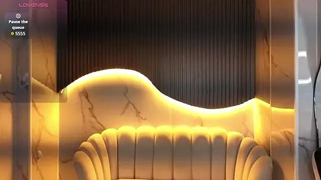 Eilyn_love_b webcams show profile image 