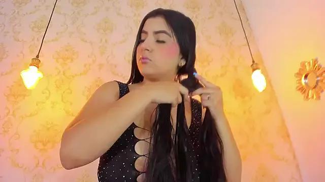 EIMY-ROBERTS from StripChat is Freechat
