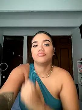 ElaEndez_ from StripChat