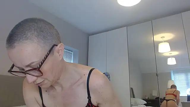 ELEGANT-ARIA36 from StripChat