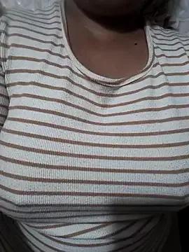 Elegant-cpl from StripChat