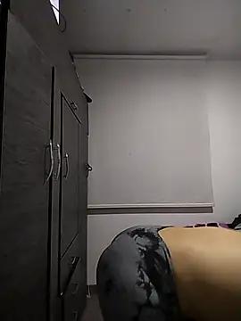 ELEKTRA-LUXURY from StripChat