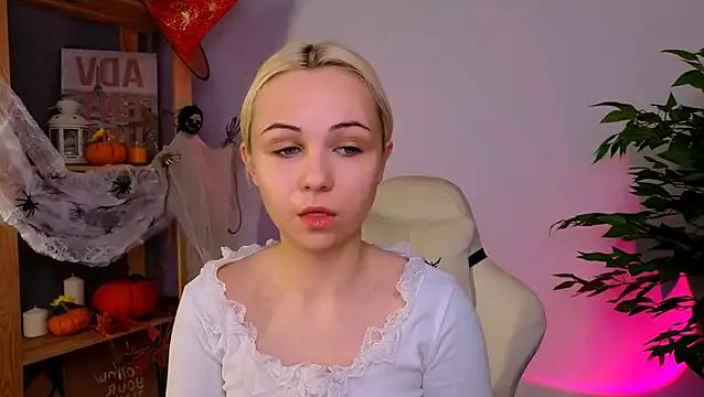ElenaMonroe from StripChat
