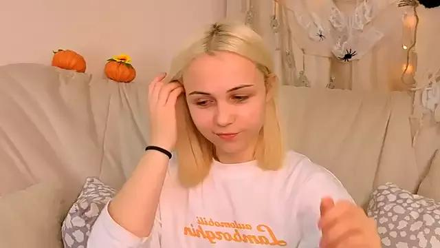 ElenaMonroe from StripChat