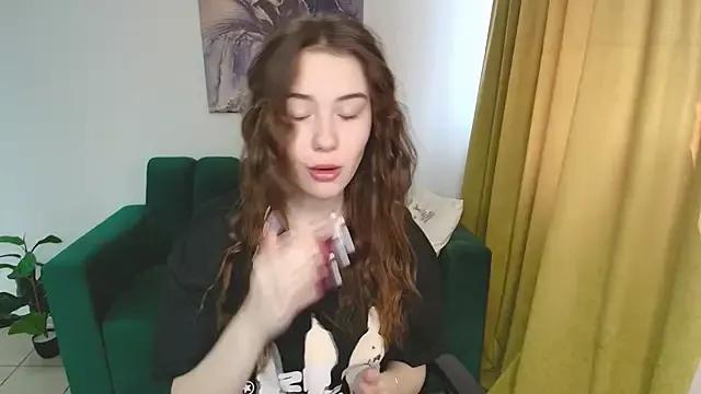 ElenaOconar from StripChat