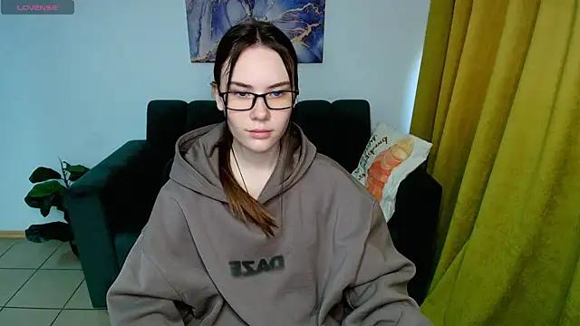 ElenaOconar from StripChat